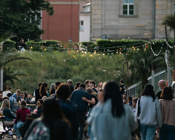 Plaisir et chasteté : quand l'abstinence stimule le désir dans la sexualité moderne
